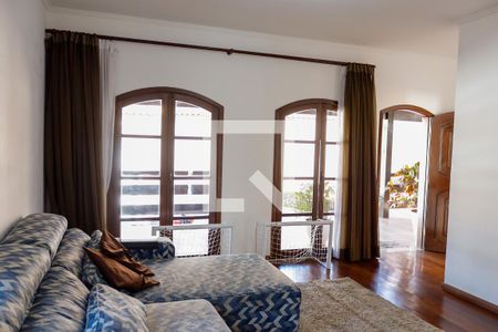 Sala de casa à venda com 3 quartos, 375m² em Jardim Bussocaba, Osasco