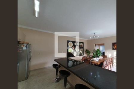 Casa à venda com 6 quartos, 242m² em Vila Gomes Cardim, São Paulo