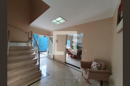 Casa à venda com 6 quartos, 242m² em Vila Gomes Cardim, São Paulo