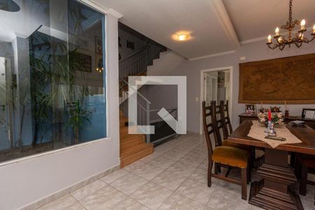 Casa à venda com 3 quartos, 267m² em Cidade Mãe do Céu, São Paulo