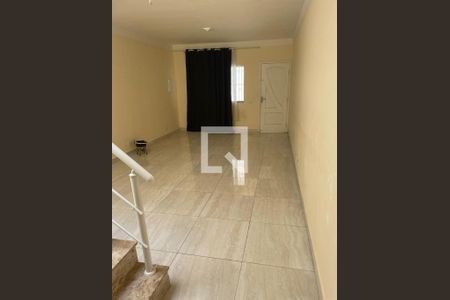 Casa à venda com 3 quartos, 108m² em Vila Carrão, São Paulo