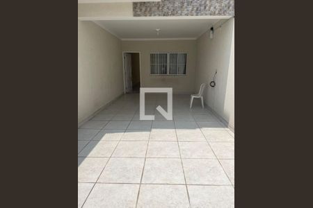 Casa à venda com 3 quartos, 108m² em Vila Carrão, São Paulo