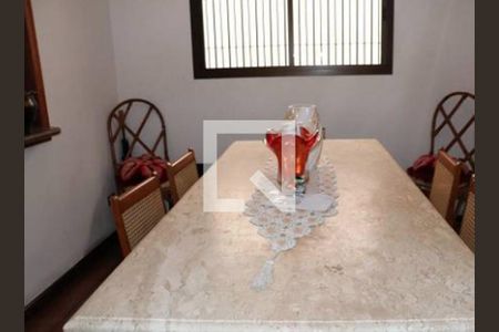 Casa de Condomínio à venda com 4 quartos, 268m² em Água Rasa, São Paulo