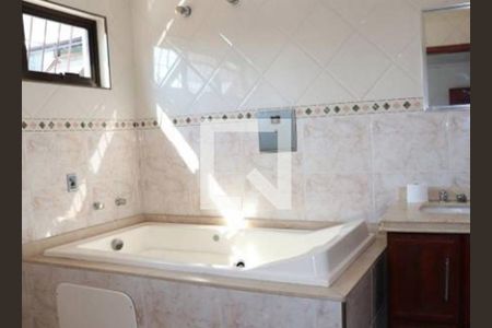 Casa de Condomínio à venda com 4 quartos, 268m² em Água Rasa, São Paulo