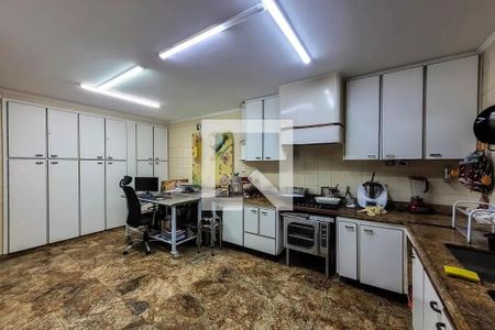 Casa à venda com 3 quartos, 210m² em Ipiranga, São Paulo