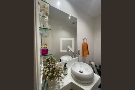 Apartamento para alugar com 2 quartos, 160m² em Vila Bertioga, São Paulo