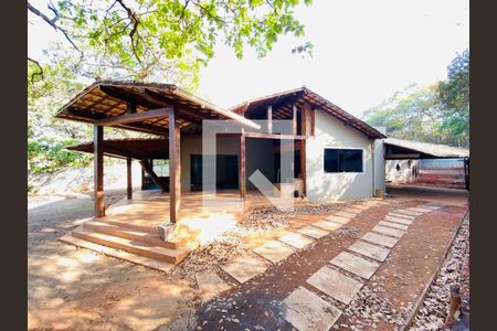 Fachada de casa à venda com 2 quartos, 2000m² em Recanto do Poeta I, Lagoa Santa