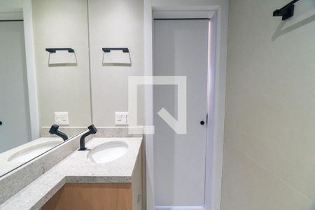 Banheiro de kitnet/studio para alugar com 1 quarto, 26m² em Vila Clementino, São Paulo