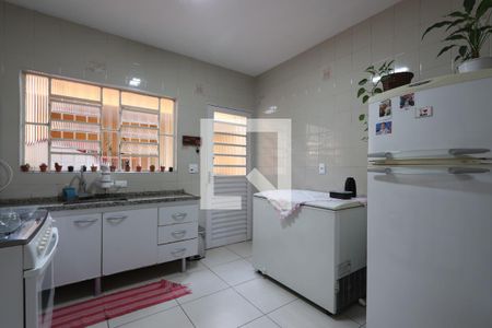 Cozinha de casa à venda com 3 quartos, 120m² em Jardim Ivone, São Paulo