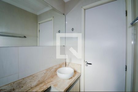 Banheiro Social de apartamento para alugar com 2 quartos, 47m² em Vila Alzira, Guarulhos