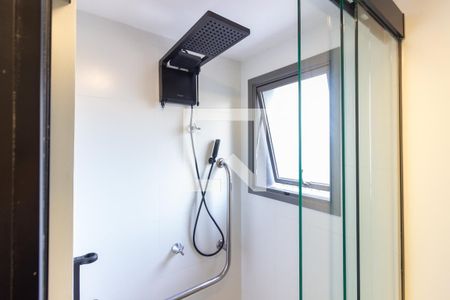 Banheiro de kitnet/studio para alugar com 1 quarto, 30m² em Cerqueira César, São Paulo