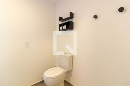 Banheiro de kitnet/studio para alugar com 1 quarto, 30m² em Cerqueira César, São Paulo