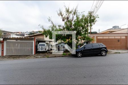 Fachada de casa para alugar com 1 quarto, 40m² em Parque Maria Domitila, São Paulo