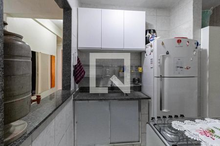Cozinha de apartamento à venda com 3 quartos, 55m² em Urca, Contagem