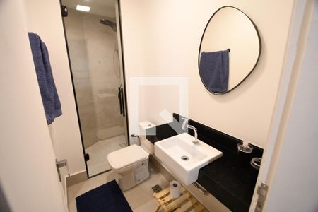 Banheiro de apartamento à venda com 1 quarto, 50m² em Centro, Campinas