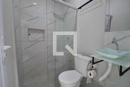 Banheiro Social de apartamento para alugar com 1 quarto, 36m² em Vila Julia, Guarujá