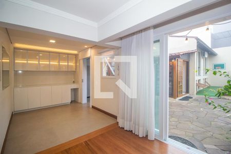 Sala 2 de casa à venda com 4 quartos, 300m² em Cristal, Porto Alegre