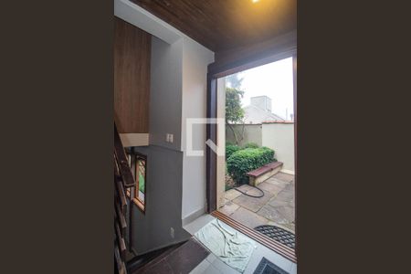 Corredor de casa para alugar com 4 quartos, 300m² em Cristal, Porto Alegre