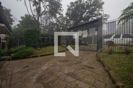Garagem de casa para alugar com 4 quartos, 300m² em Cristal, Porto Alegre