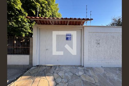 Fachada de casa à venda com 3 quartos, 160m² em Scharlau, São Leopoldo