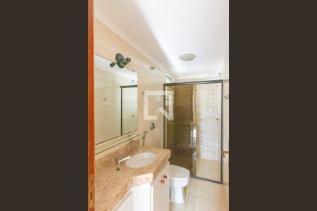 Banheiro de apartamento à venda com 2 quartos, 60m² em Jardim Pauliceia, Campinas