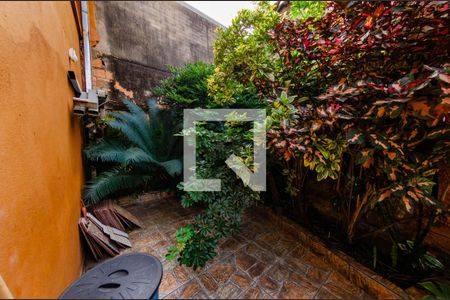 Área Externa de casa à venda com 4 quartos, 214m² em Salgado Filho, Belo Horizonte