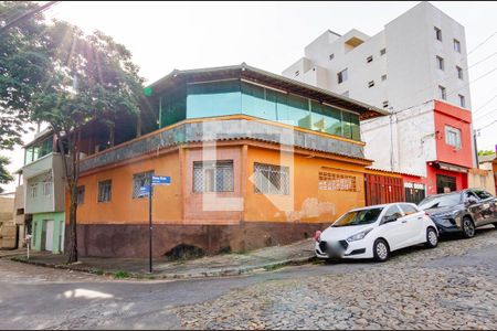Fachada de casa à venda com 4 quartos, 214m² em Salgado Filho, Belo Horizonte