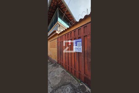 Plaquinha  de casa à venda com 4 quartos, 214m² em Salgado Filho, Belo Horizonte