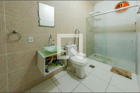 Banheiro de casa à venda com 4 quartos, 214m² em Salgado Filho, Belo Horizonte