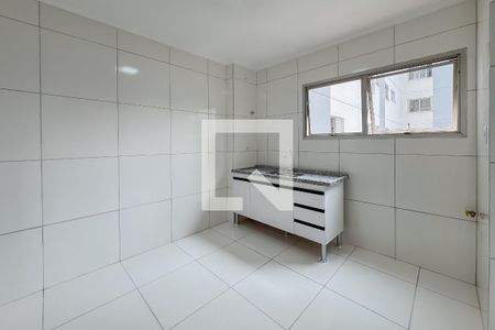 Cozinha de apartamento para alugar com 3 quartos, 73m² em Vila Monumento, São Paulo