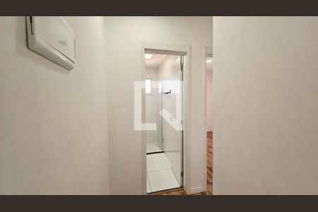 Corredor de apartamento para alugar com 2 quartos, 48m² em Vila Nambi, Jundiaí