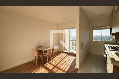 Sala de apartamento para alugar com 2 quartos, 48m² em Vila Nambi, Jundiaí