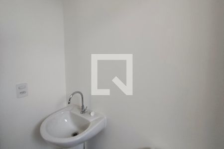 Banheiro de apartamento à venda com 2 quartos, 47m² em Cidade Satélite Íris, Campinas