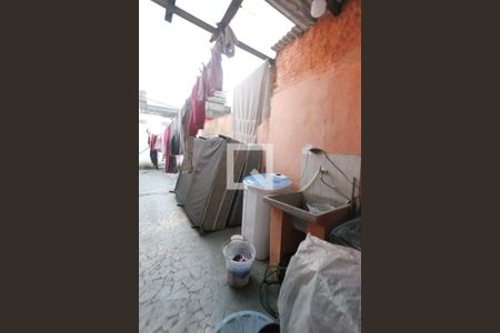 Corredor Lateral de casa à venda com 2 quartos, 200m² em Jardim Colorado, São Paulo