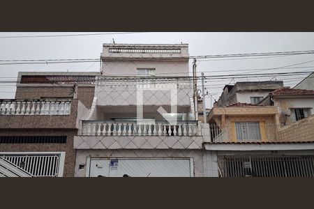 Fachada de casa à venda com 3 quartos, 157m² em Olímpico, São Caetano do Sul
