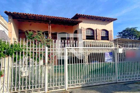 Fachada de casa à venda com 3 quartos, 273m² em Renascença, Belo Horizonte