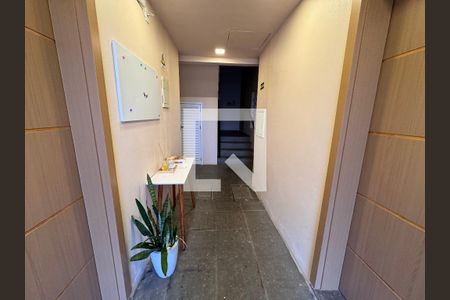 Corredor de apartamento à venda com 2 quartos, 48m² em Feitoria, São Leopoldo