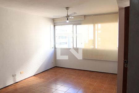 Sala de apartamento para alugar com 3 quartos, 90m² em Setor Oeste, Goiânia