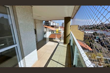 Apartamento à venda com 3 quartos, 114m² em Santa Teresinha, São Paulo