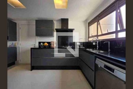 Apartamento à venda com 3 quartos, 252m² em Santana, São Paulo