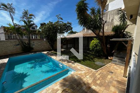 Quintal de casa à venda com 4 quartos, 466m² em Jardim Guanabara, Rio de Janeiro