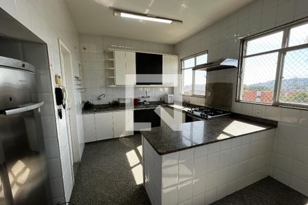 Cozinha de casa à venda com 4 quartos, 466m² em Jardim Guanabara, Rio de Janeiro