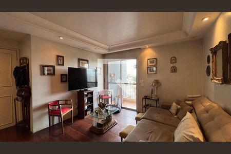 Sala de TV de apartamento à venda com 3 quartos, 90m² em Vila Madalena, São Paulo