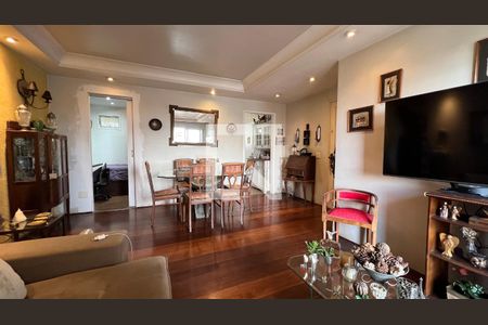 Sala de TV de apartamento à venda com 3 quartos, 90m² em Vila Madalena, São Paulo