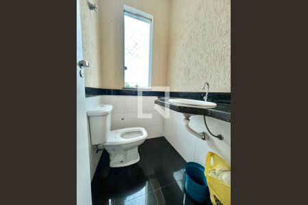 Lavabo de casa para alugar com 3 quartos, 180m² em Santa Amelia, Belo Horizonte