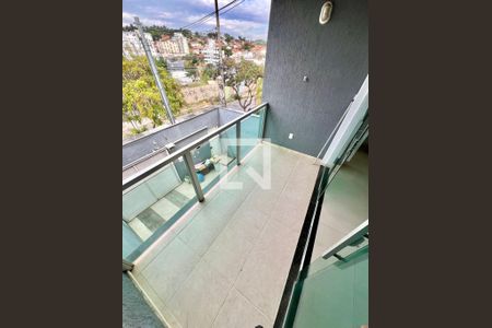 Varanda da Sala de casa para alugar com 3 quartos, 180m² em Santa Amelia, Belo Horizonte