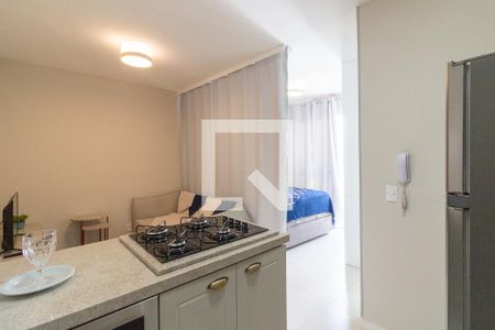 Sala - Cozinha de apartamento para alugar com 1 quarto, 26m² em Vila Butantã, São Paulo