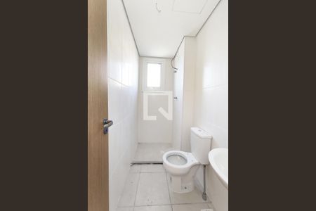 Banheiro de apartamento à venda com 2 quartos, 58m² em Campina, São Leopoldo