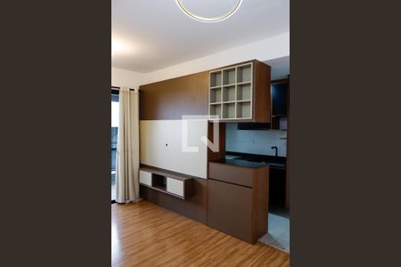 Sala de apartamento à venda com 2 quartos, 62m² em Vila Osasco, Osasco