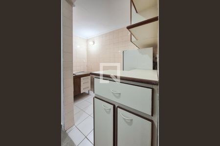 Cozinha - Armários de apartamento para alugar com 1 quarto, 39m² em Jardim Chácara Inglesa, São Bernardo do Campo